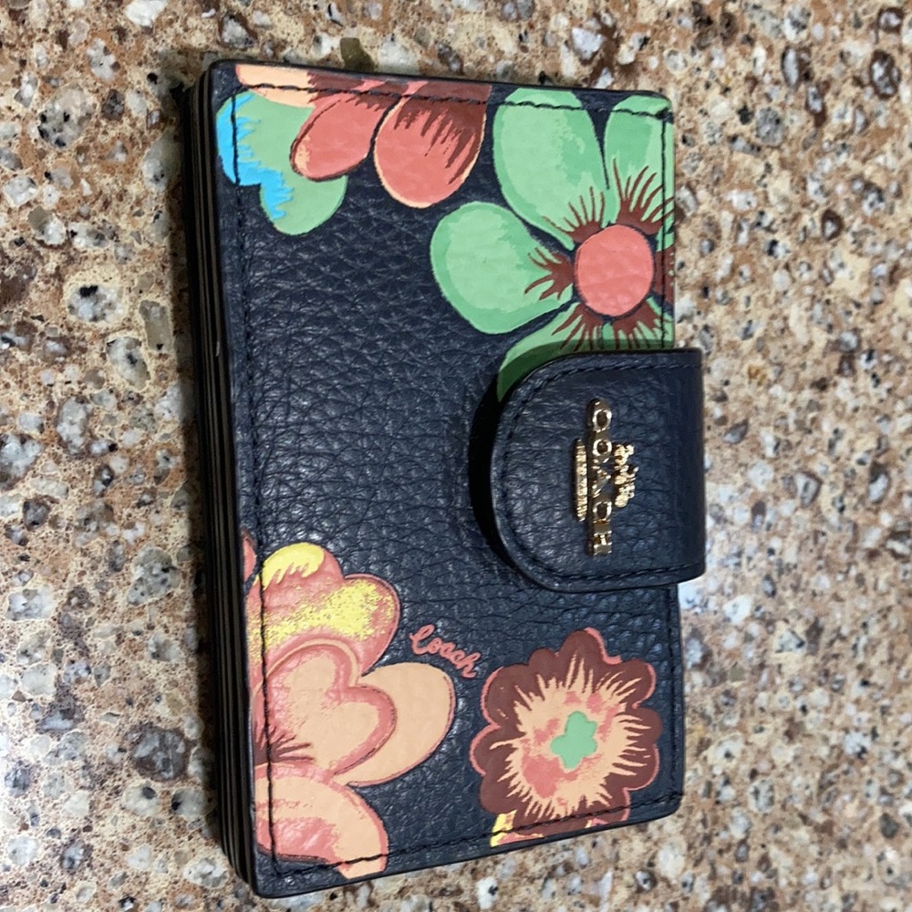 On sale🌺NWOT Authentic coach purse with matching card holder - Picture 13 of 16